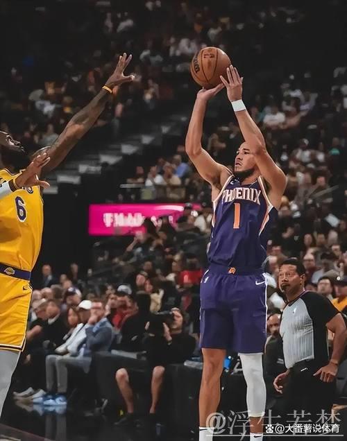 布克预计今夏提前续约 或签2年1.5亿美元合同